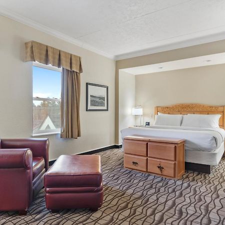 Cherry Tree Inn & Suites Traverse City Exteriér fotografie