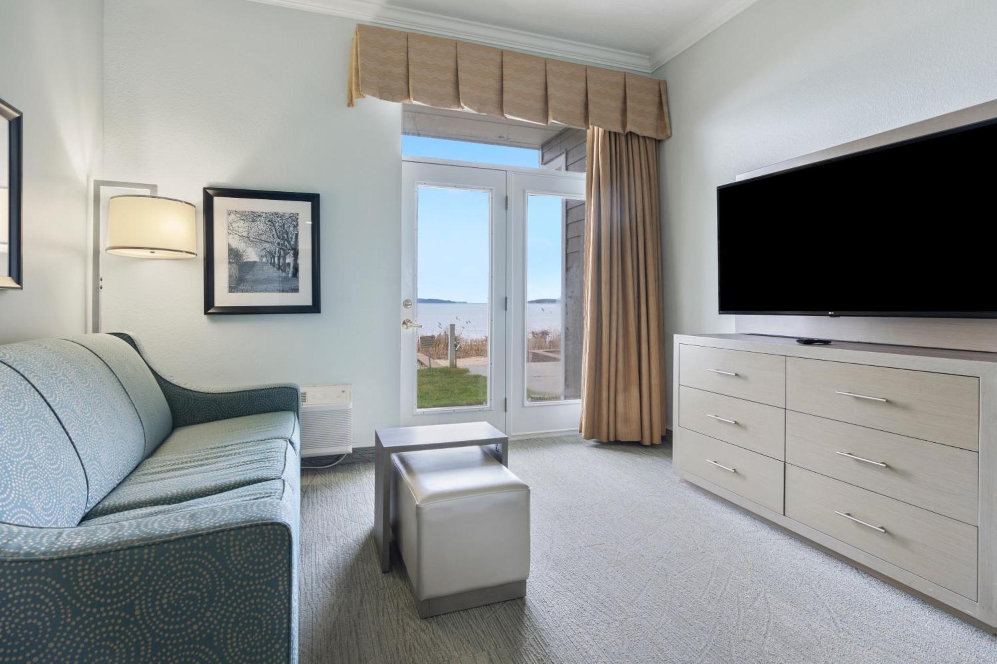 Cherry Tree Inn & Suites Traverse City Exteriér fotografie